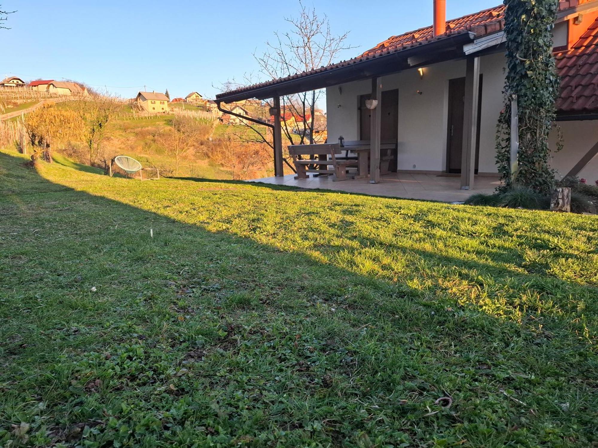 Vineyard Cottage Klemencic 노보메스토 객실 사진